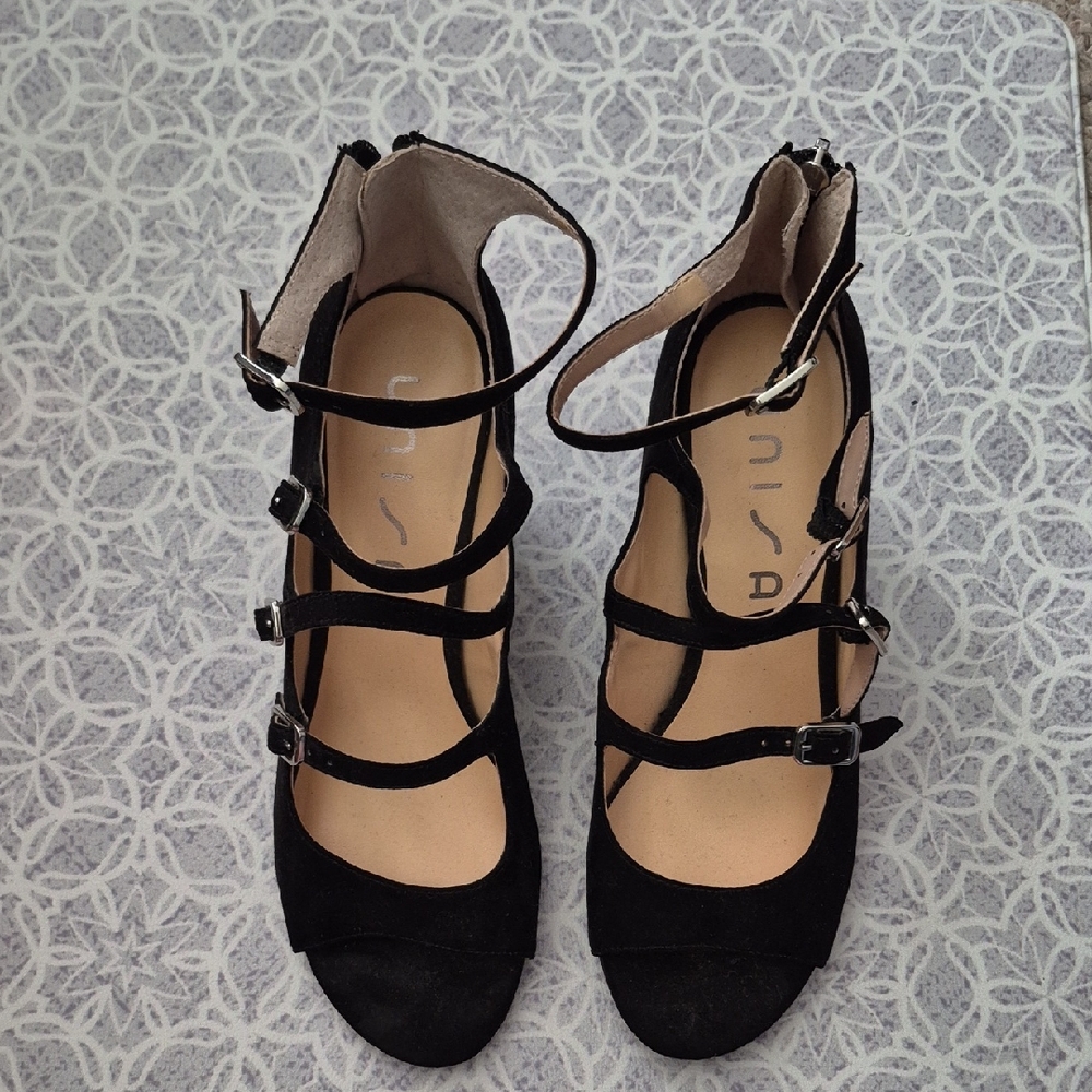 Unisa Shoes